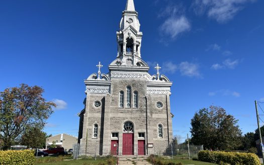 Église à vendre - Ste-Marie-Salomé