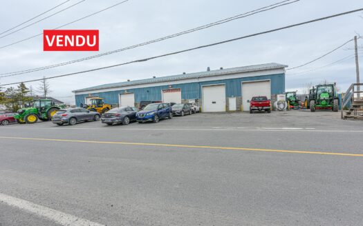 Immeuble industriel à vendre à St-Hubert