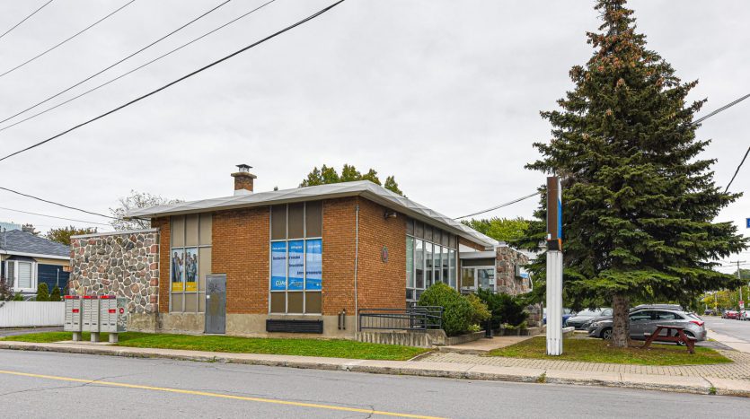 Immeuble commercial à vendre - Lemoyne