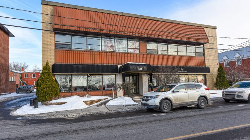 Immeuble commercial à vendre - Boucherville