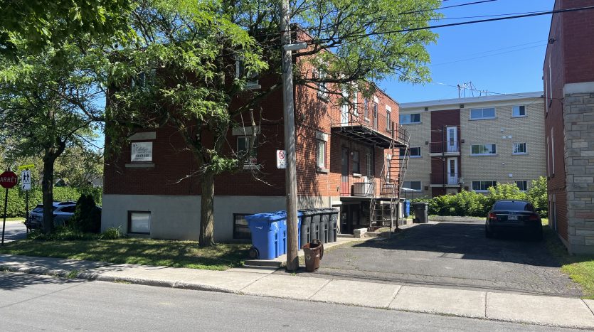 Espace commercial à louer - Longueuil