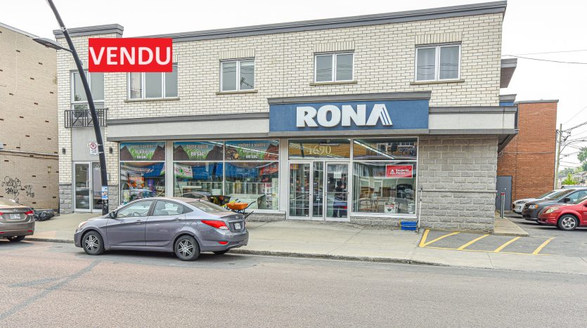 Immeuble commercial à vendre - Montréal-Nord