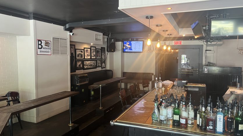 Bar à louer - Longueuil