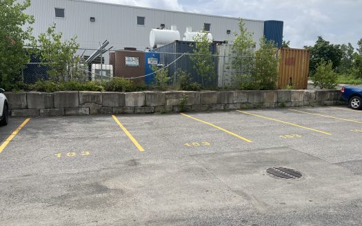 Local industriel à louer – Longueuil