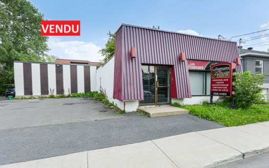 Immeuble commercial à vendre - Longueuil