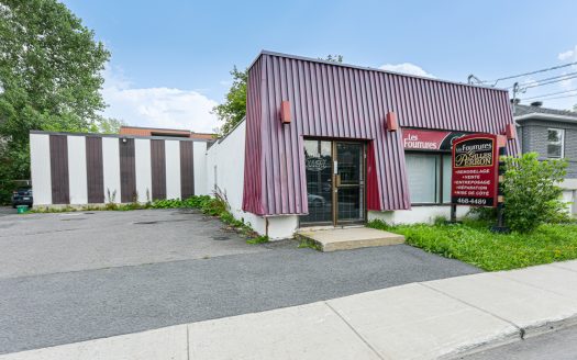 Immeuble commercial à vendre - Longueuil.