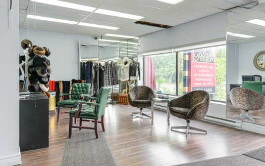 Immeuble commercial à vendre – Longueuil