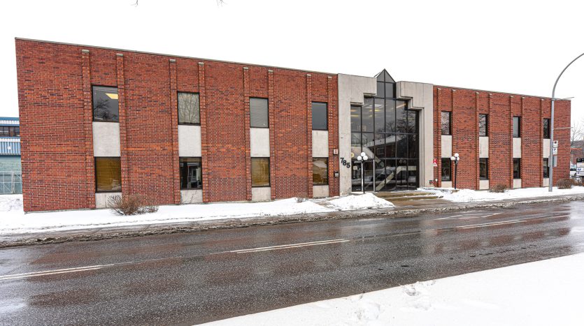 Condo commercial à vendre - Longueuil