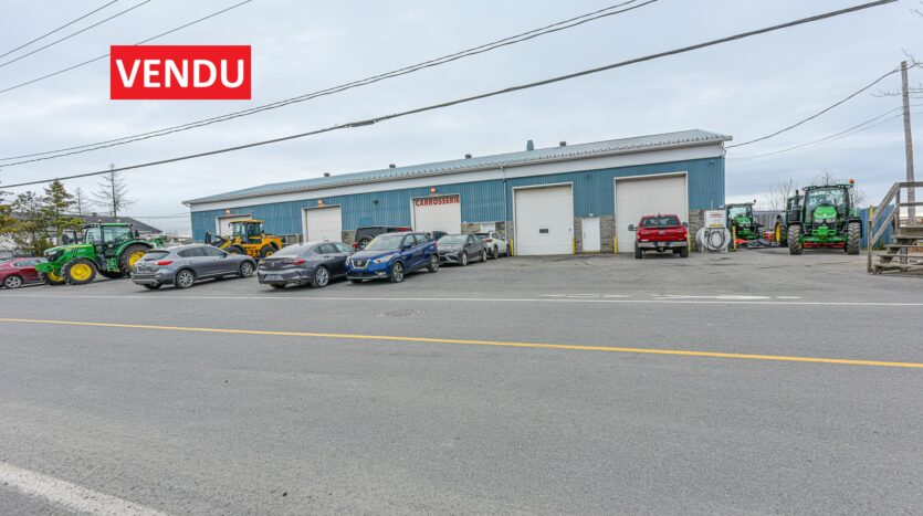 Immeuble industriel à vendre à St-Hubert