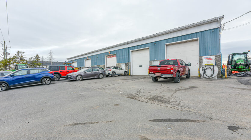 Immeuble industriel à vendre à St-Hubert