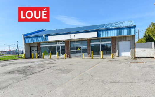 Commercial à louer à Brossard