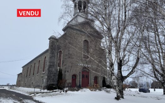 église à vendre à St-Paul-de-l'Ile-aux-Noix