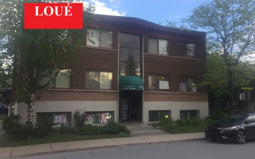 Commercial à louer à Longueuil