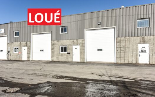 Local industriel à louer à Longueuil