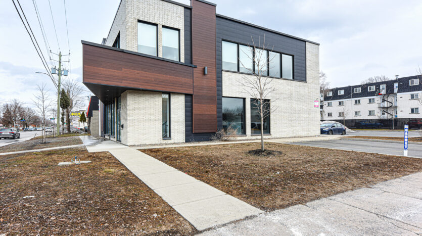 Immeuble à louer à Longueuil