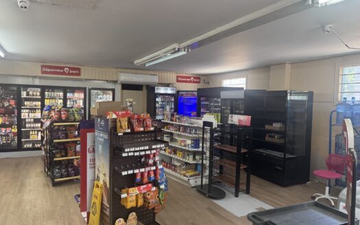 Immeuble semi-commercial à vendre à Longueuil
