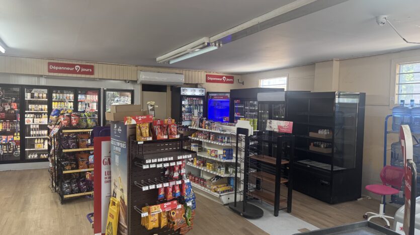 Immeuble semi-commercial à vendre à Longueuil