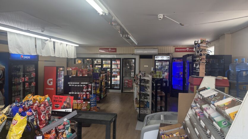 Immeuble semi-commercial à vendre à Longueuil
