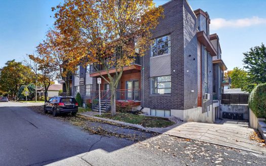 Condo à vendre dans le Vieux-Terrebonne – 516, rue Saint-Pierre