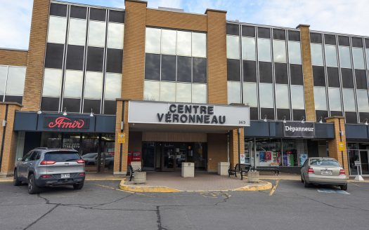 Bureaux à louer dans le Vieux-Longueuil – Centre Véronneau, 365, rue Saint-Jean