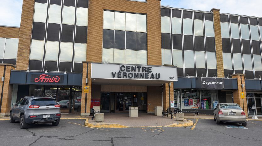 Bureaux à louer dans le Vieux-Longueuil – Centre Véronneau, 365, rue Saint-Jean