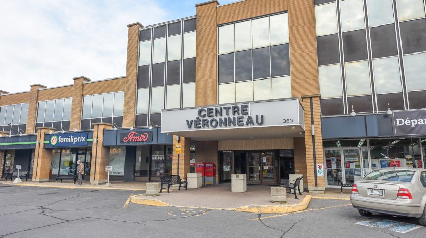 Bureaux à louer dans le Vieux-Longueuil – Centre Véronneau, 365, rue Saint-Jean
