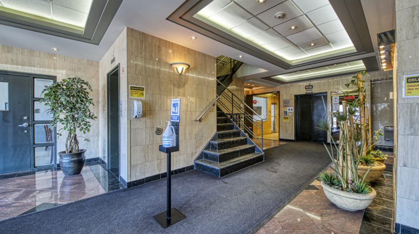 Bureaux à louer dans le Vieux-Longueuil – Centre Véronneau, 365, rue Saint-Jean
