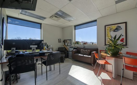 Bureaux à louer dans le Vieux-Longueuil – Centre Véronneau, 365, rue Saint-Jean
